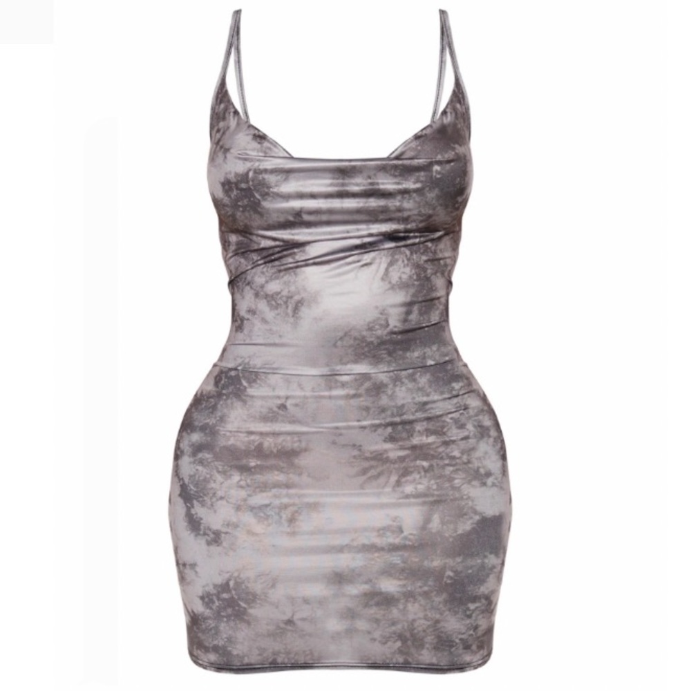 NEVER WORN PRETTYLITTLETHING MINI BODYCON DRESS WITH TAGS
